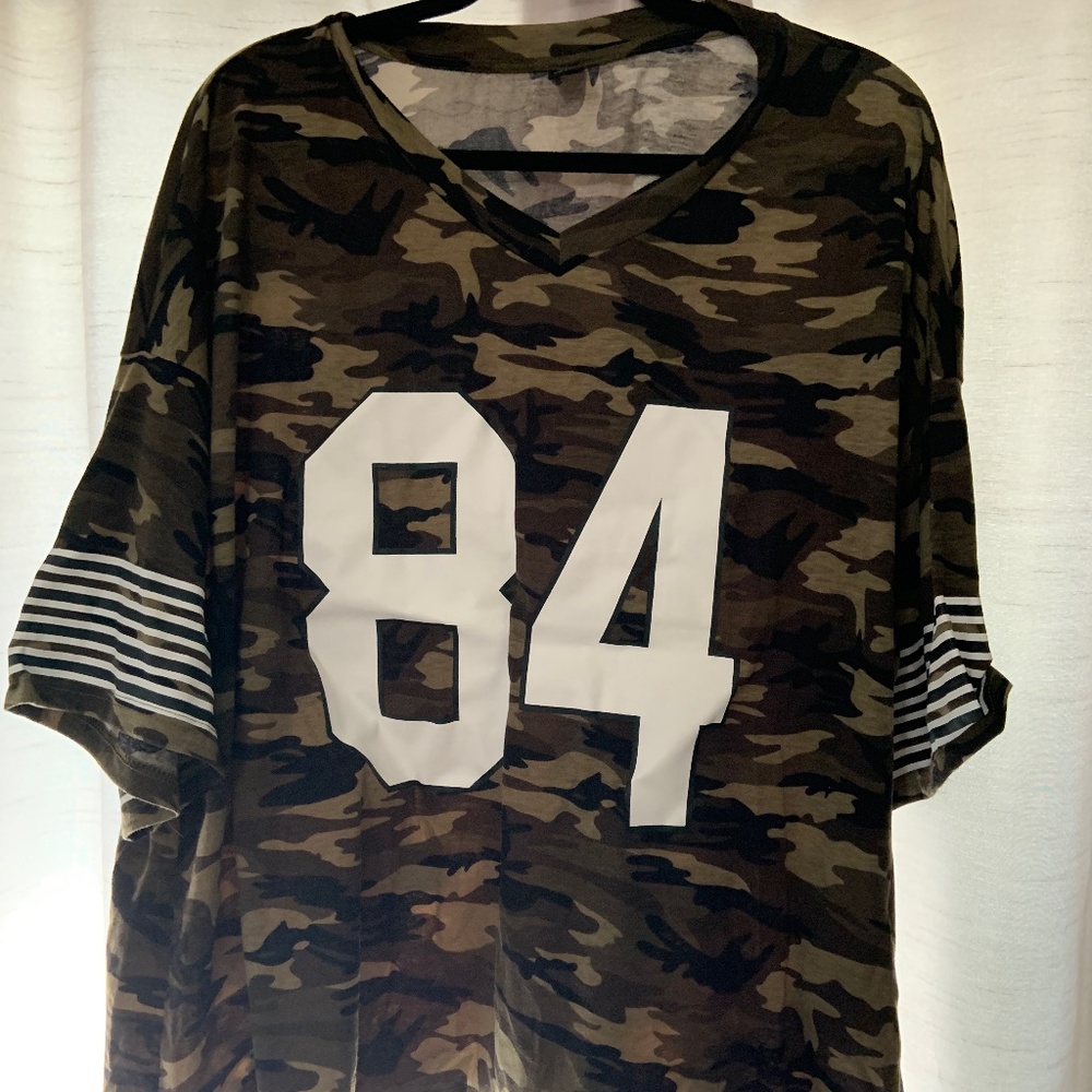 Camo jersey top size 2XL